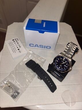 Casio Blue Dial Stainless Dive-Style Watch with Silver Bracelet